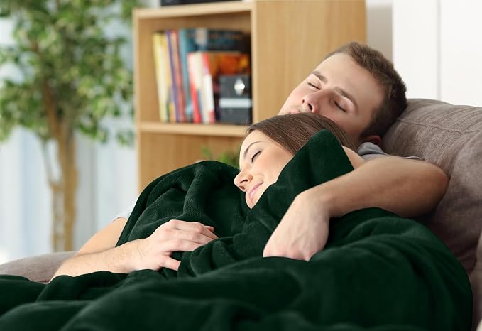 Utopia Bedding Soft Fleece Bed Blanket King Size Forest Green | Microfiber - Image 7