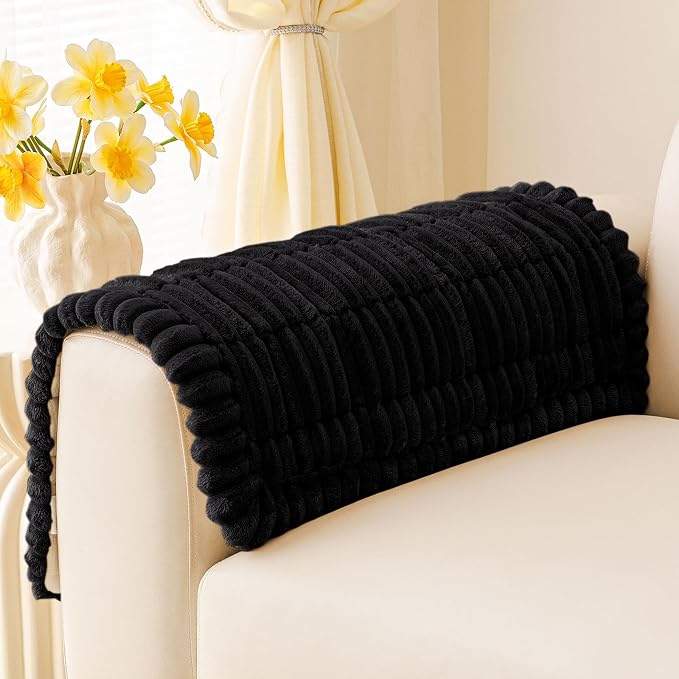 Couch Cover for Dogs, Washable Non Slip Plush Flannel Sofa Protector | Thick by hyha