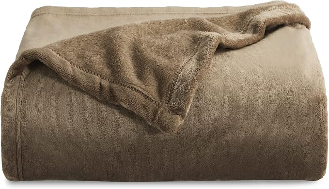 Bedsure GentleSoft Fleece Blanket Twin Size Camel by Unknown