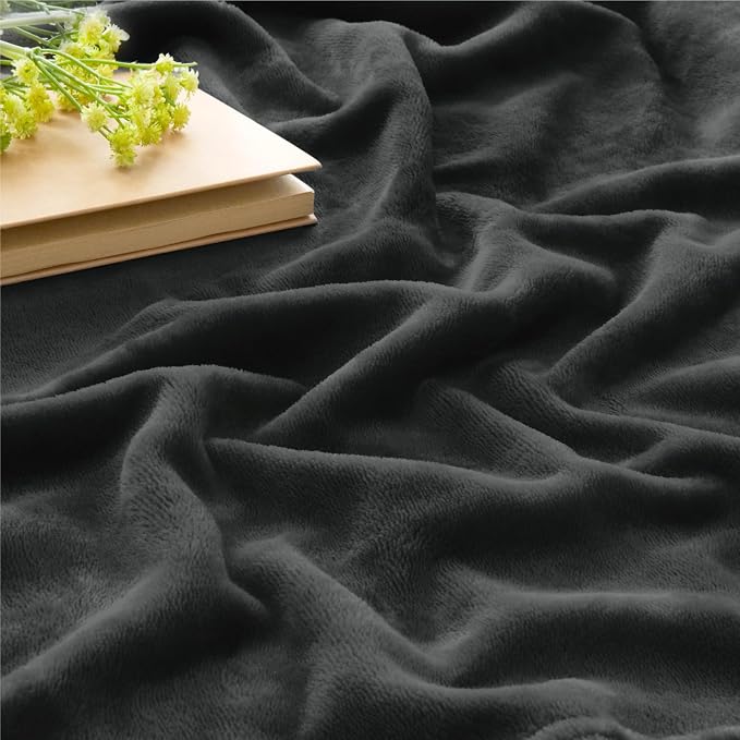 BEDELITE Fleece Blanket Soft Plush Throw - Image 4