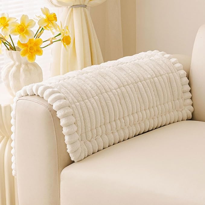 Couch Cover for Dogs, Washable Non Slip Plush Flannel Sofa Protector | Thick by hyha