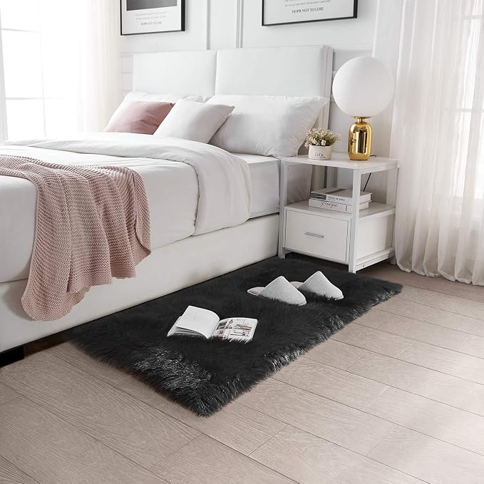 SERISSA 2x4 Fluffy Black Faux Sheepskin Shaggy Rug - Image 3