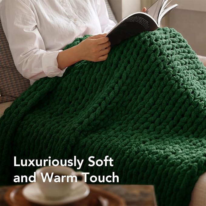 L'AGRATY Chunky Knit Throw Blanket - Image 4