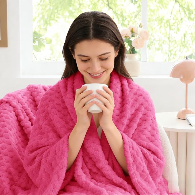 BEDELITE Hot Pink Throw Blanket - Image 4