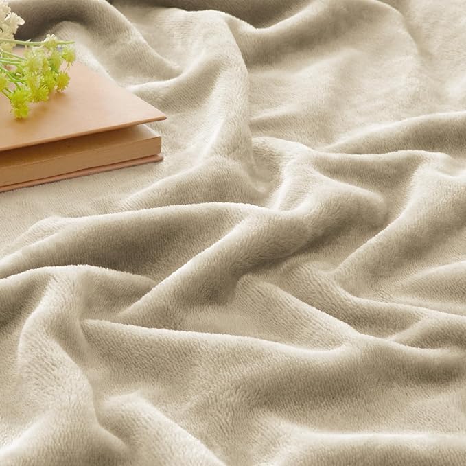 BEDELITE Fleece Blanket Soft Plush Throw - Image 4
