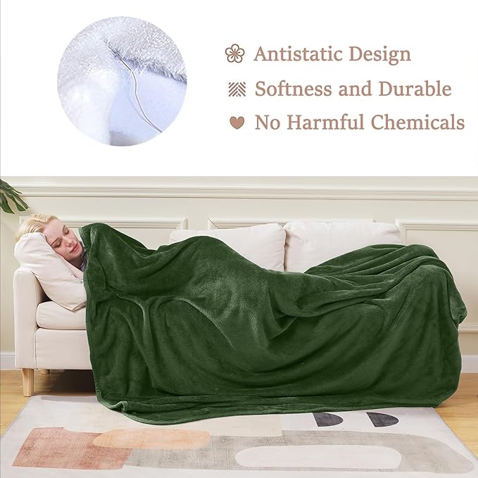 HOZY Soft Blanket Travel Size Fleece Warm Fuzzy Throw Blankets for The Bed Sofa Lightweight 350GSM Green 50"*61"
