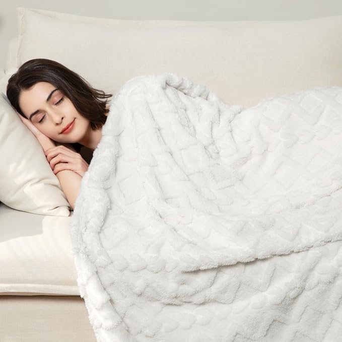 Aganear Fleece Throw Blanket for Couch Sofar 50"x60" White | Lightweight Fuzzy - Image 4