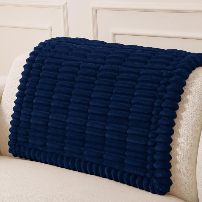 Couch Cover for Dogs, Washable Non Slip Plush Flannel Sofa Protector | Thick by hyha