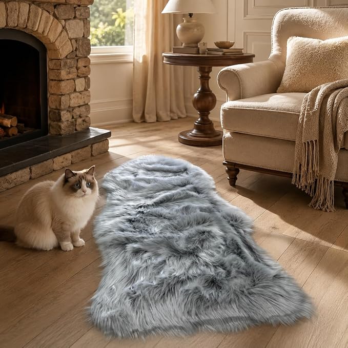 EasyJoy Faux Sheepskin Rug, Fluffy Faux Fur Rug, Ultra Soft Shag Area Rug - Image 2