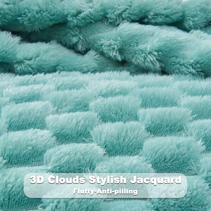 NEWCOSPLAY Fleece Clouds Cozy King Blanket - Image 5