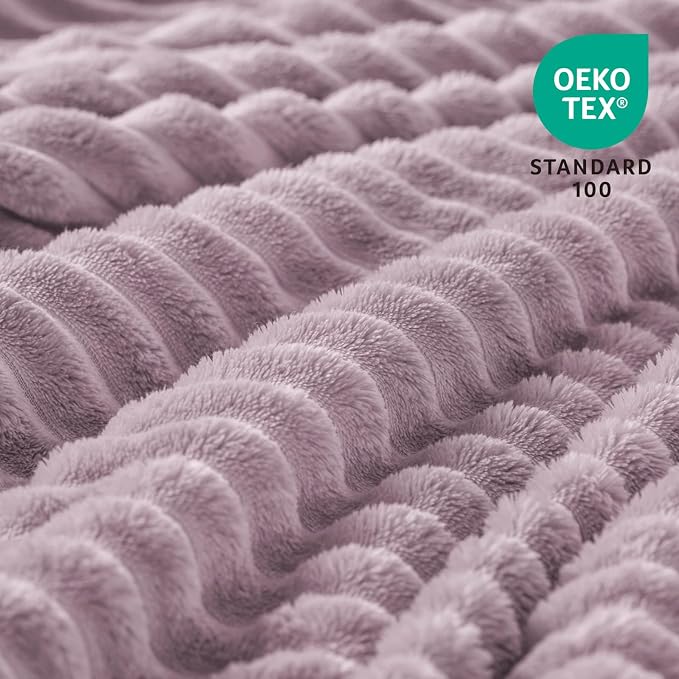 BEDELITE 3D Ribbed Dusky Violet Fleece Twin Blanket - Image 3