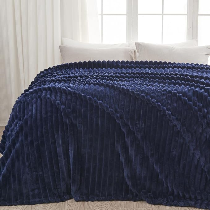 NEWCOSPLAY Fleece Ribbed Cozy Twin Blanket - Image 9