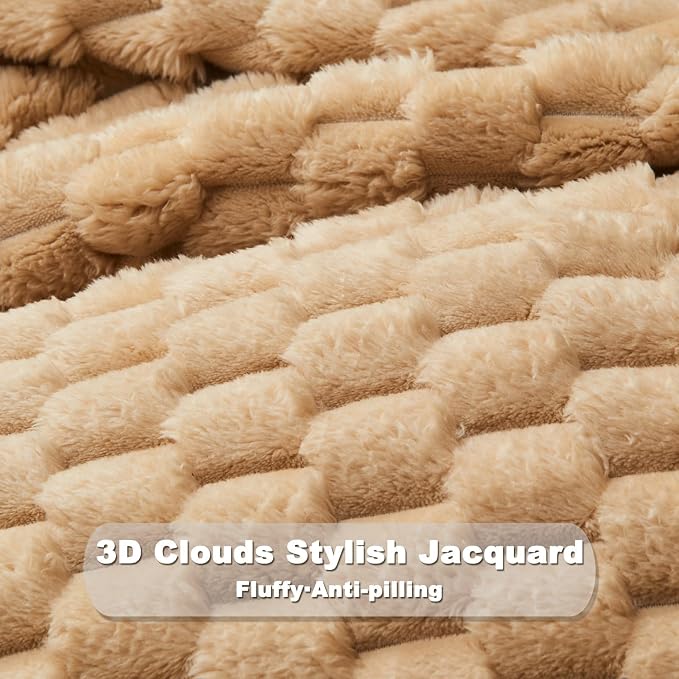 NEWCOSPLAY Fleece Clouds Cozy King Blanket - Image 5