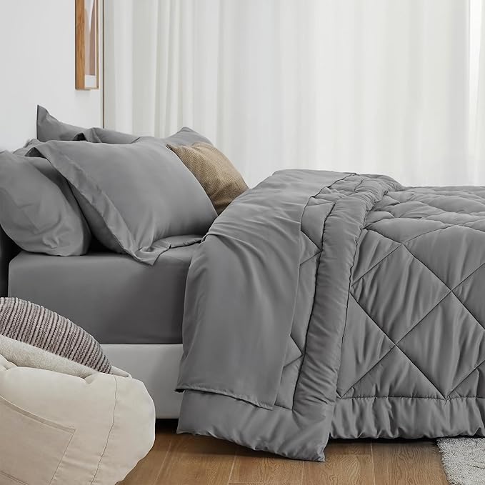 Love's cabin California King Comforter Set Grey, 7 Pieces California King Bed in a Bag, All Season Bedding Sets with 1 Comforter, 1 Flat Sheet, 1 Fitted Sheet, 2 Pillowcase and 2 Pillow Sham