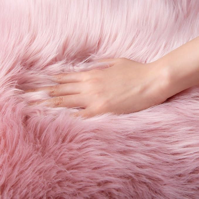 Ashler faux fur rug, Fluffy Shaggy Area Rug Ultra Soft 2.2 x 6 Feet Rectangle - Image 4