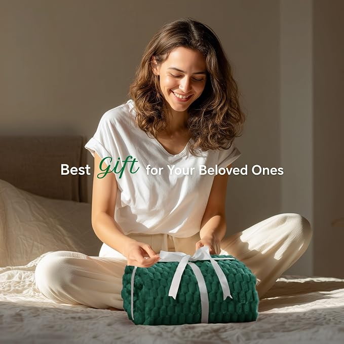 BEDELITE Dark Green Twin Blanket - Image 2