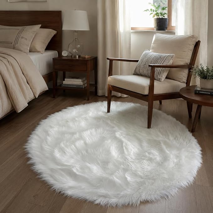 EasyJoy Faux Sheepskin Rug, Fluffy Faux Fur Rug, Ultra Soft Shag Area Rug - Image 4