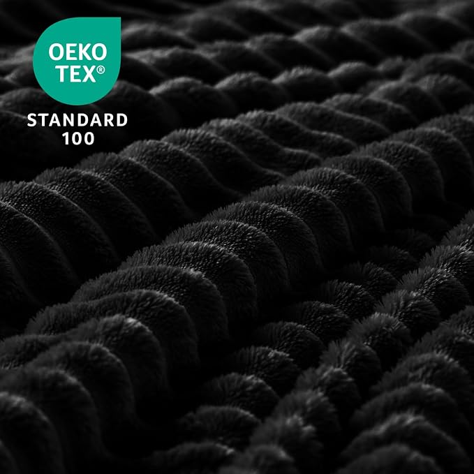 BEDELITE Ribbed Jacquard Black Fleece Throw Blanket - Image 4