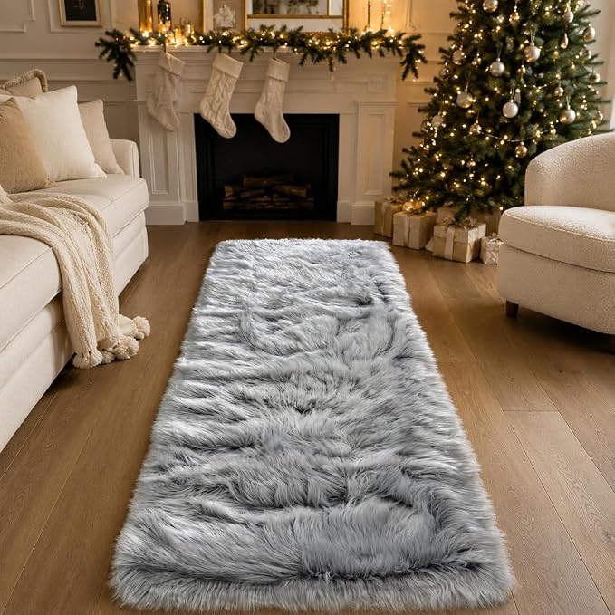 EasyJoy Faux Sheepskin Rug, Fluffy Faux Fur Rug, Ultra Soft Shag Area Rug - Image 2