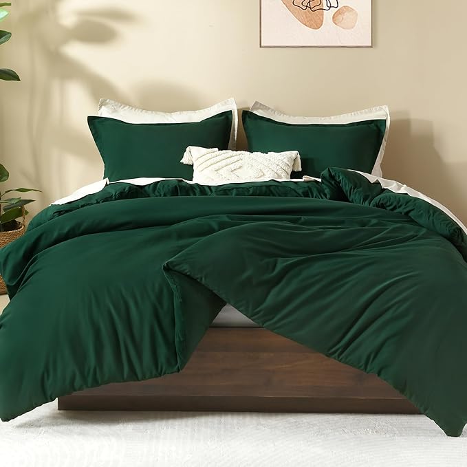 Litanika Comforters Emerald Green Oversized Queen Size, 3 Pieces Lightweight Solid Bedding Comforter Set, All Season Fluffy Bed Set (98x98In Comforter & 2 Pillowcases)