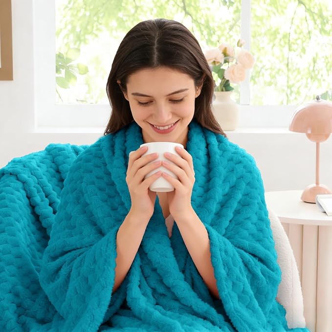 BEDELITE Jewel Blue Twin Blanket - Image 3