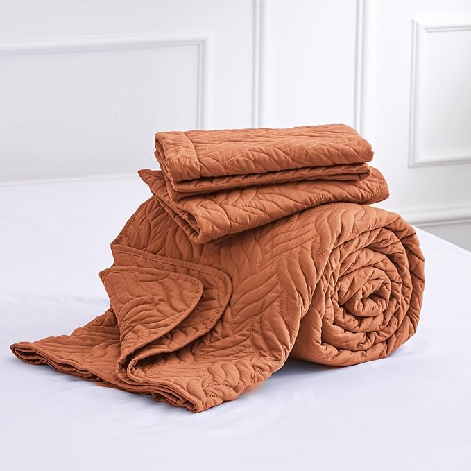 Love's cabin King Size Quilt Bedding Set Umber Bedspreads - Bed Summer Lightweight Bedspread Comforter - Wave Pattern Bedding Coverlet for All Season - 3 Pieces (1 Quilt, 2 Pillow Shams)
