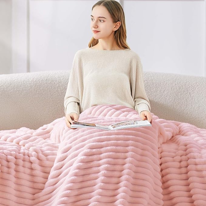 BEDELITE King Size Blanket for Bed, 300GSM Soft & Warm Fleece Blanket, - Image 3