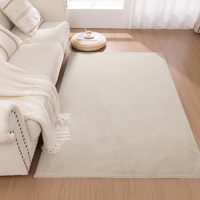 SHACOS Ultra Soft Faux Rabbit Fur Area Rug 4'x6', Non Slip Washable Padded by SHACOS