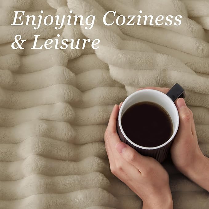 BEDELITE Striped Fleece Throw Blanket, Soft Cozy, Lightweight Warm, Machine - Image 4