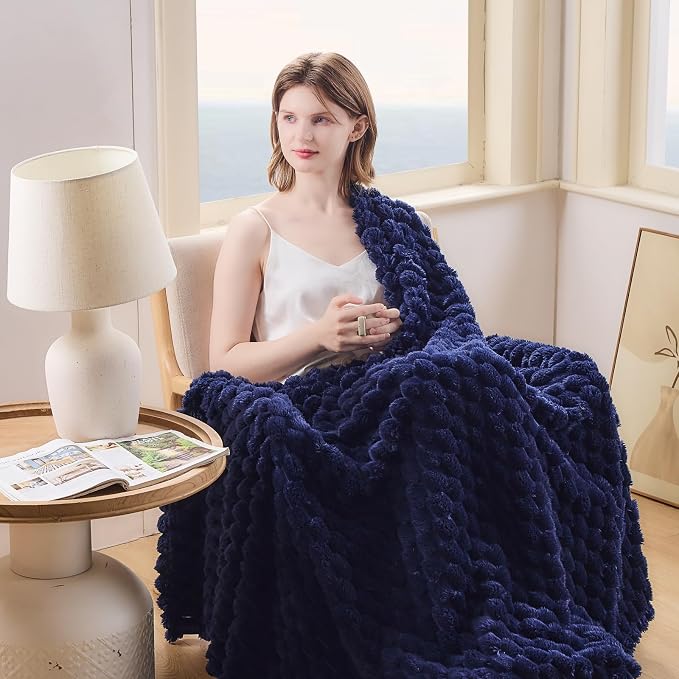 NEWCOSPLAY Fleece Clouds Cozy Twin Blanket - Image 2