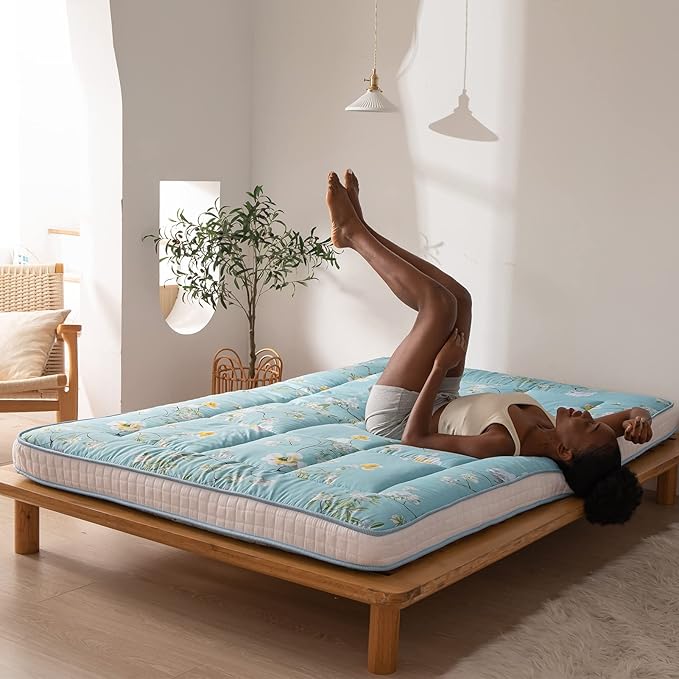 MAXYOYO Rustic Floral Korean Futon Mattress, Padded Japanese Floor Mattress Quilted Bed Mattress Topper, Extra Thick Folding Sleeping Pad Breathable Floor Lounger Guest Bed for Camping Couch, Twin