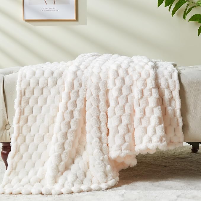 NEWCOSPLAY Fleece Clouds Cozy Queen Blanket - Image 9