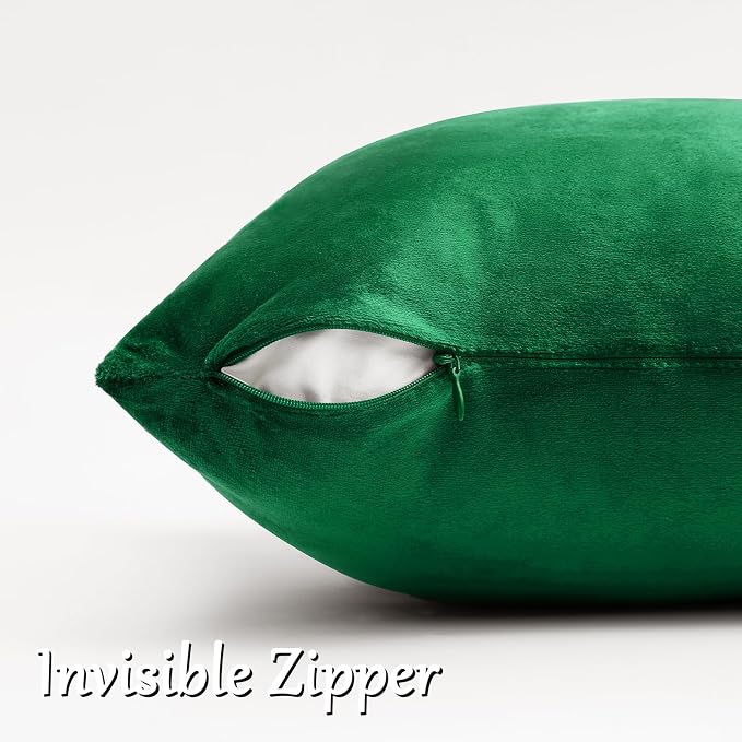 GIGIZAZA Green Velvet Pillow Covers 20x20 Decorative Pillows Pack of 2 | Throw - Image 4