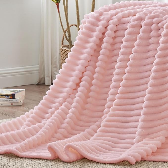 BEDELITE Blankets Queen Size for Bed, 300GSM Soft & Warm Fleece Blanket - Image 6