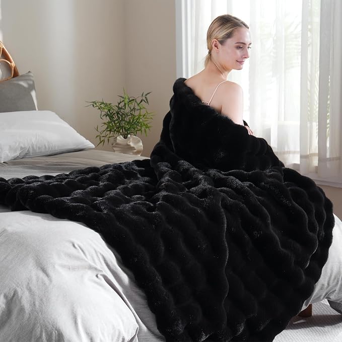 BENVWE Faux Fur Throw Blanket for Couch - Image 6