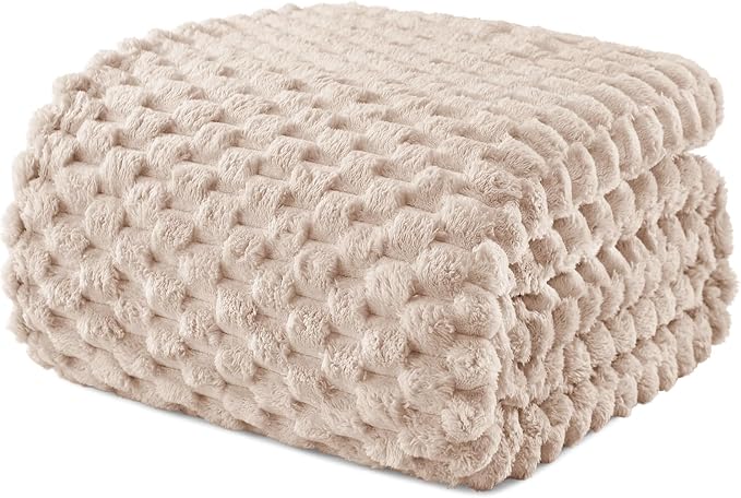 Exclusivo Mezcla 3D Fleece California King Blanket by ExclusivoMezcla