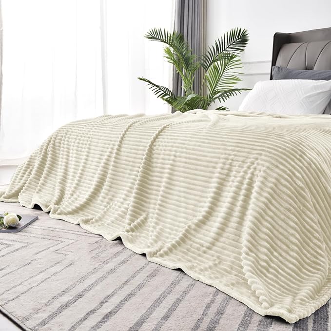 BEDELITE 3D Ribbed Jacquard Beige King Size Blankets by BEDELITE