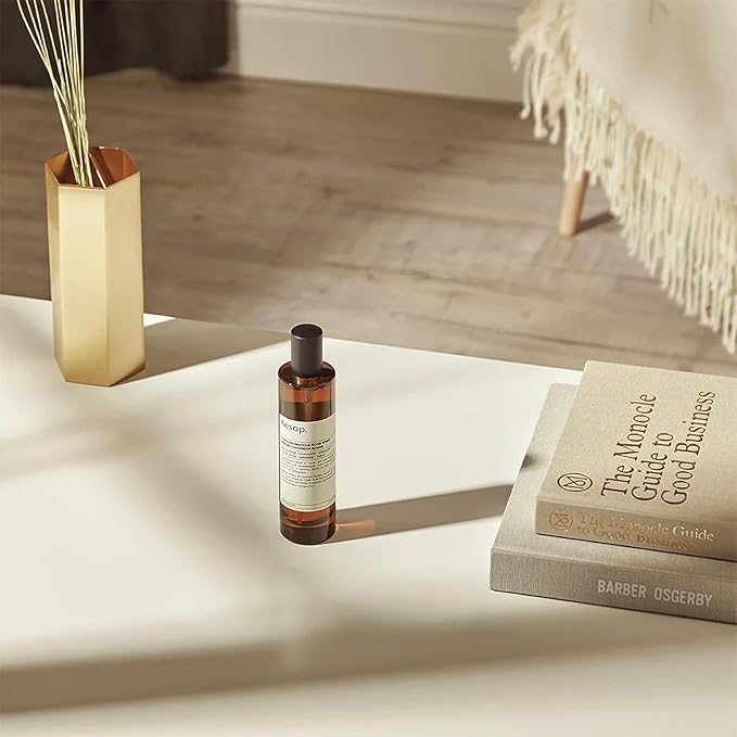 Aesop Istros Aromatique Room Spray | Non-Aerosol Air Freshener | Vibrant, Floral, Smoky | Aroma for Several Hours | 3.4 oz / 100mL