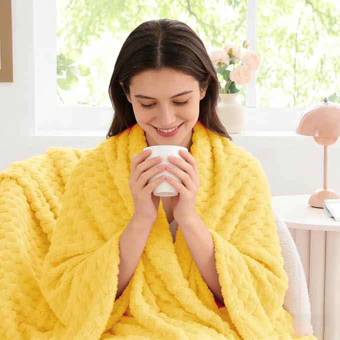 BEDELITE Light Yellow Twin Blanket - Image 4