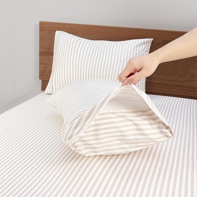 Mejoroom Striped Queen Size Sheet Set - Hotel Luxury 1800 Bedding Sheets & Pillowcases - Deep Pocket Fitted Sheet, Soft, Breathable, Wrinkle & Fade Resistant - 4 Piece (Beige Stripe)