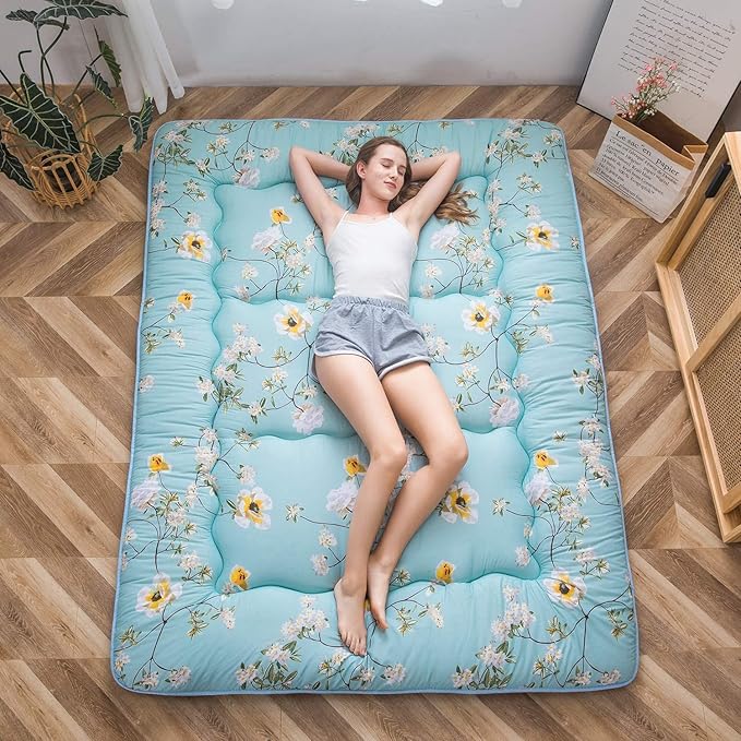 MAXYOYO Rustic Floral Korean Floor Mattress, Foldable Bed Roll Up Camping Mattress, Twin Size
