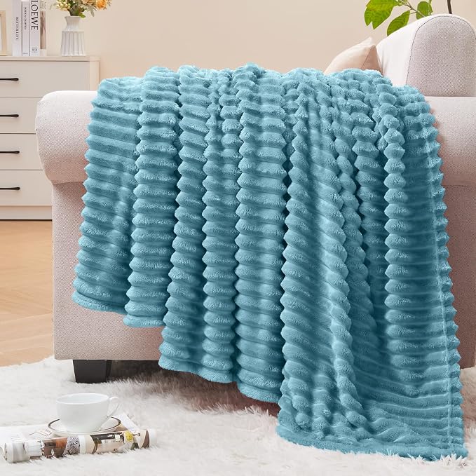 BEDELITE 3D Ribbed Washed Blue Fleece Throw Blanket by BEDELITE