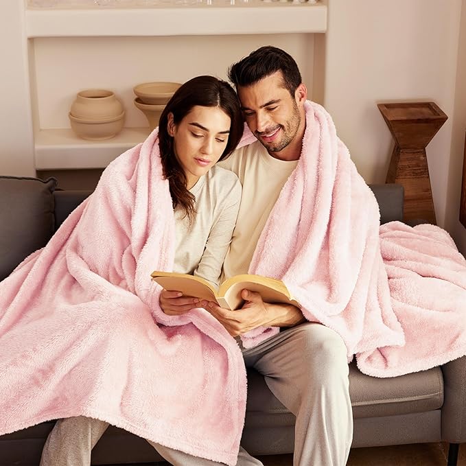 Exclusivo Mezcla Plush Fuzzy Fleece Throw Blanket Extra Large, Super Soft, Fluffy and Warm Blankets for Couch, Bed, Suitable for All Seasons (50x70 Inches, Light Pink)