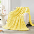 L'AGRATY Chunky Knit Throw Blanket by LAGRATY
