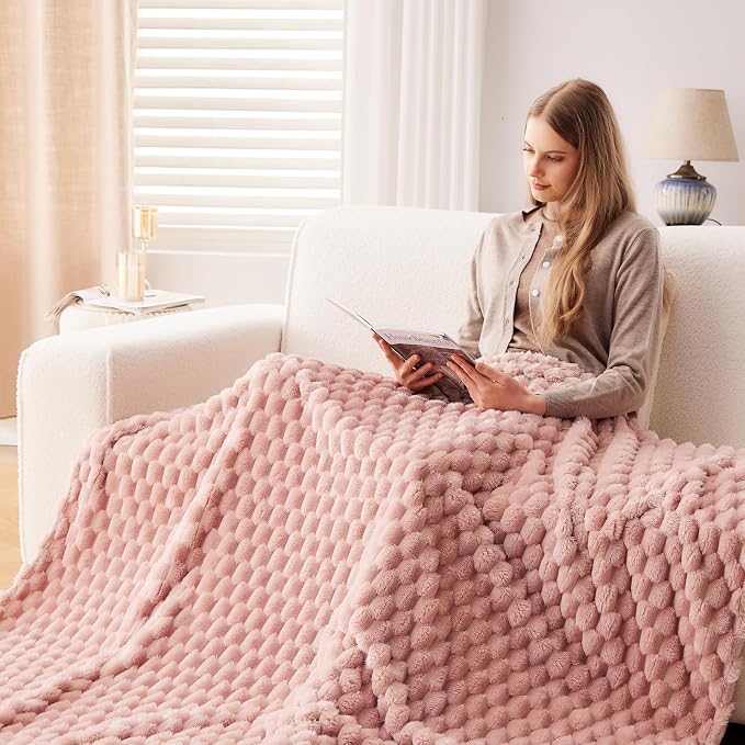 NEWCOSPLAY Fleece Clouds Cozy Twin Blanket - Image 5