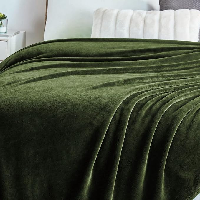 Walensee Fleece Blanket Plush Throw Fuzzy Lightweight (Queen Size 90x90 Olive Green) Super Soft Microfiber Flannel Blankets for Couch, Bed, Sofa Ultra Luxurious Warm and Cozy for All Seasons