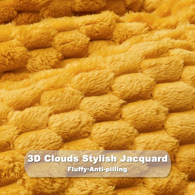 NEWCOSPLAY Fleece Clouds Cozy Queen Blanket - Image 5