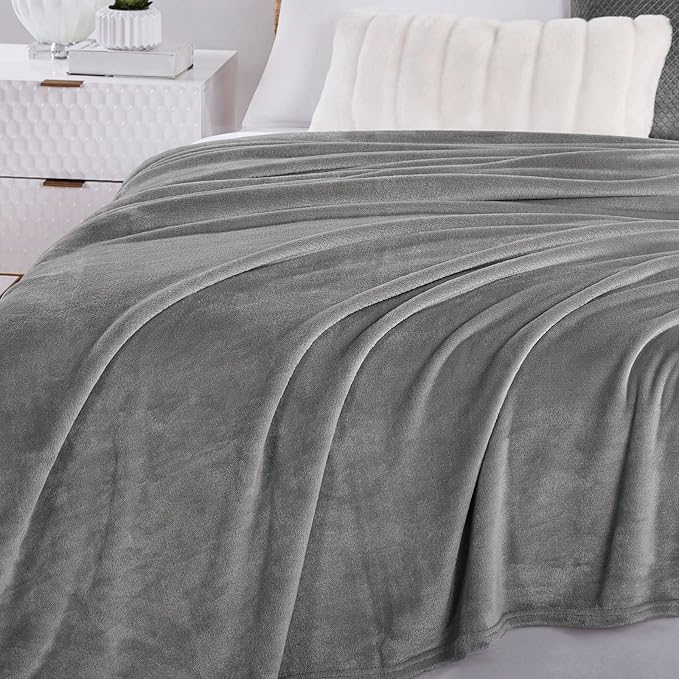 Walensee Big King Szie Fleece Blanket, Oversized Plush Throw, Giant Large Fuzzy Lightweight (King Size 108x90 Grey) Super Huge Soft Microfiber Blankets for Couch, Bed, Sofa, and Cozy for All Seasons