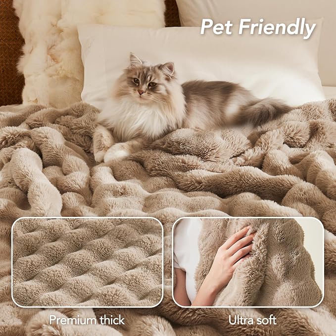 L'AGRATY Faux Rabbit Fur Throw Blanket - Image 7