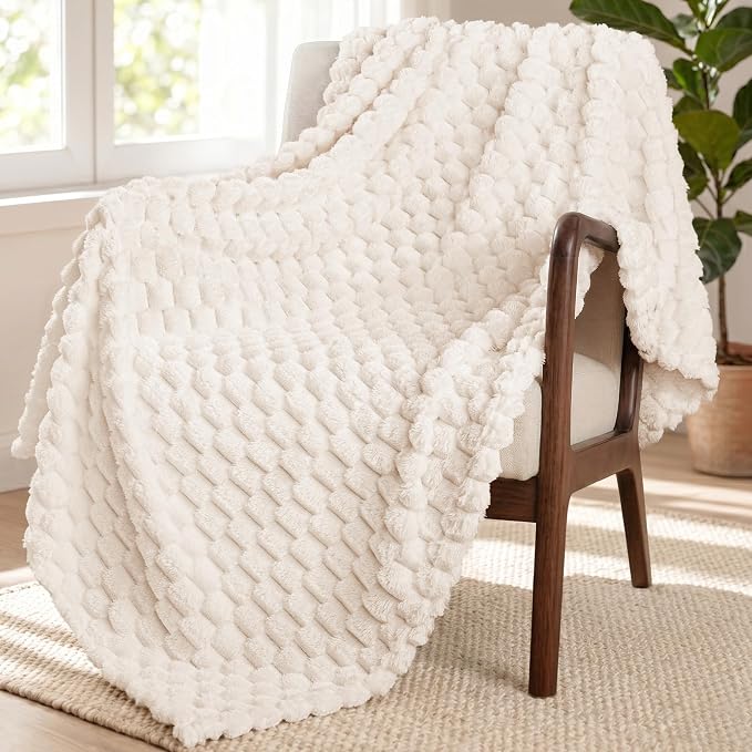 Exclusivo Mezcla Large 3D Fleece Throw Blanket by ExclusivoMezcla